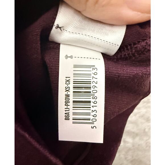 Gymshark Seamless Shorts Plum Womens XS New in Bag - Picture 4 of 5